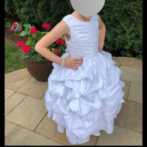Stunning Nu Angel First Communion or Flower Girl Dress  | Girls Size 7